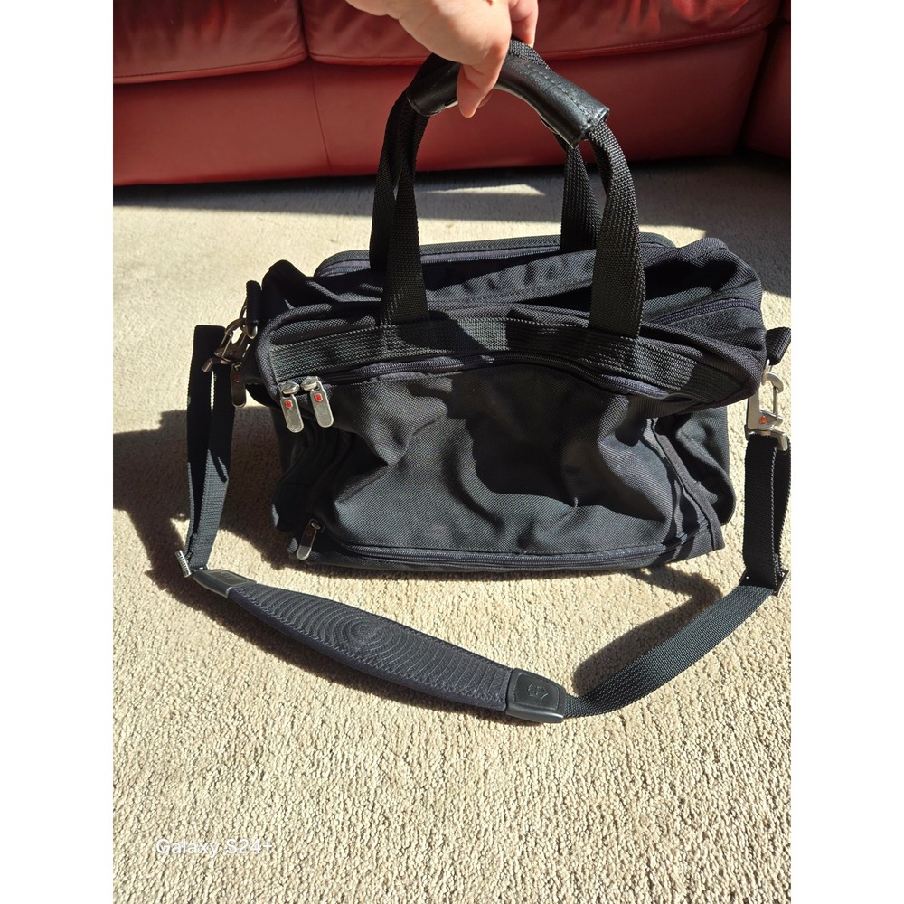 Victorinox Swiss Army Black Ballistic Nylon Travel Bag Organizer Shoulder Strap - Picture 4 of 9